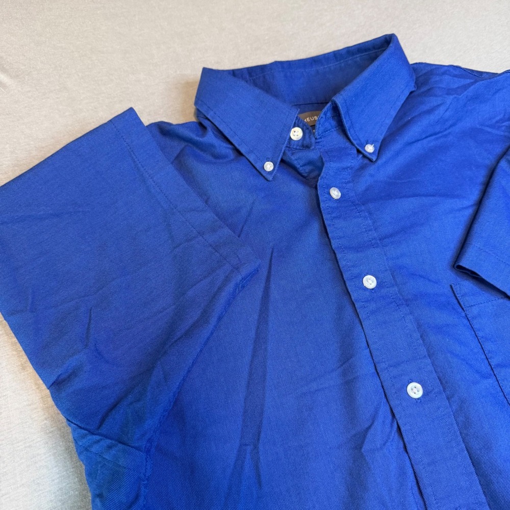 Van Heusen Mens Regular Fit Wrinkle Free Short Sleeve Button Down Shirt Blue M‎